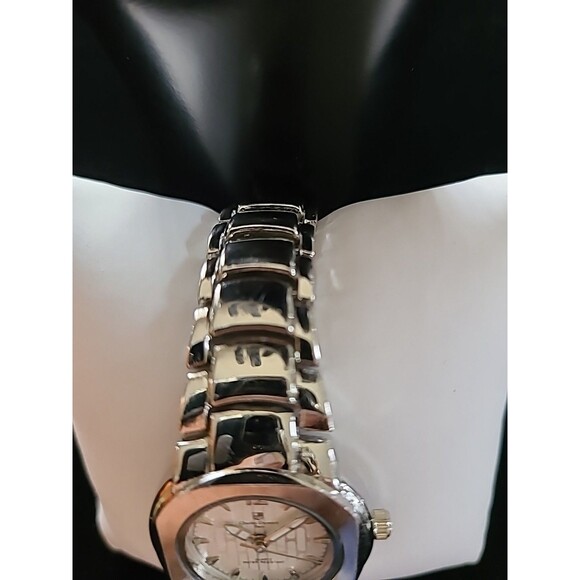 Charles Dumont watch —No 3263 Water-Resistant Quartz Movement, Steel Case 25mm - Picture 4 of 10